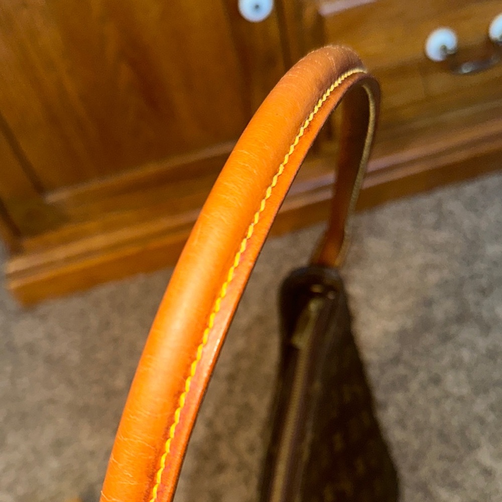 AUTHENTIC Vintage Louis Vuitton GM Looping Shoulder Bag - Picture 13 of 16